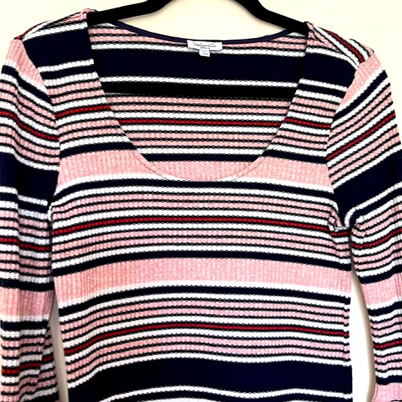 Splendid Sweaters - Splendid Medium Knit top with bell sleeves.
